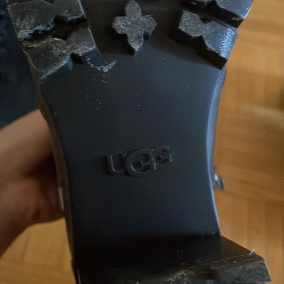 Ugg boots - Picture 4 of 4